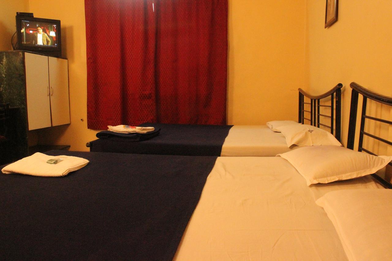 Hotel Homeland Пюн Екстериор снимка